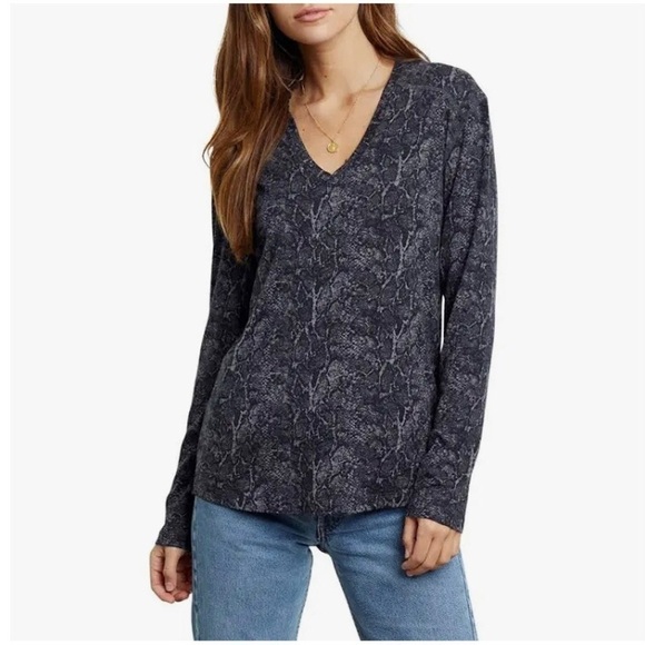 Rails Sami Snakeskin Print Modal V-Neck Long-Sleeve Top Size XS - Picture 2 of 11